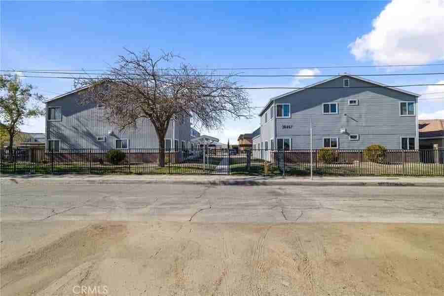 38457 10th Place East #1 - Photo 2 of 8