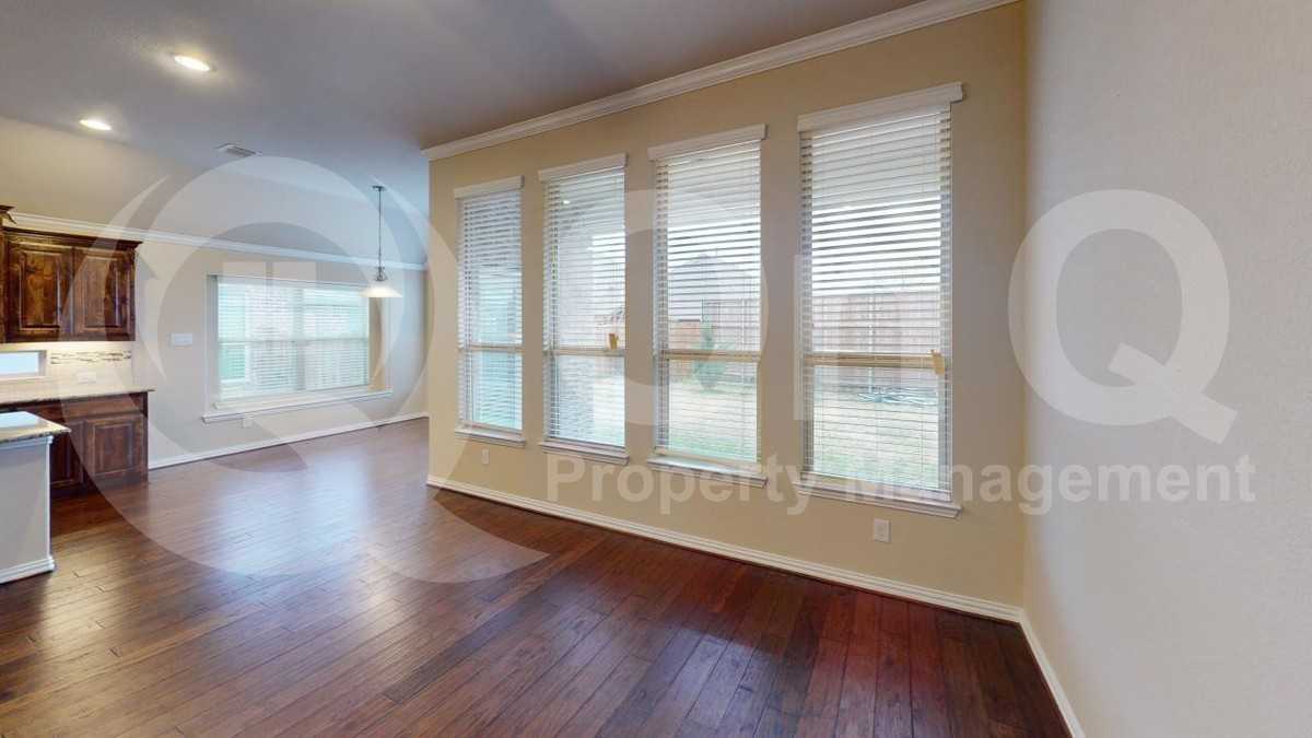 4204 Overton Dr - Photo 7 of 23