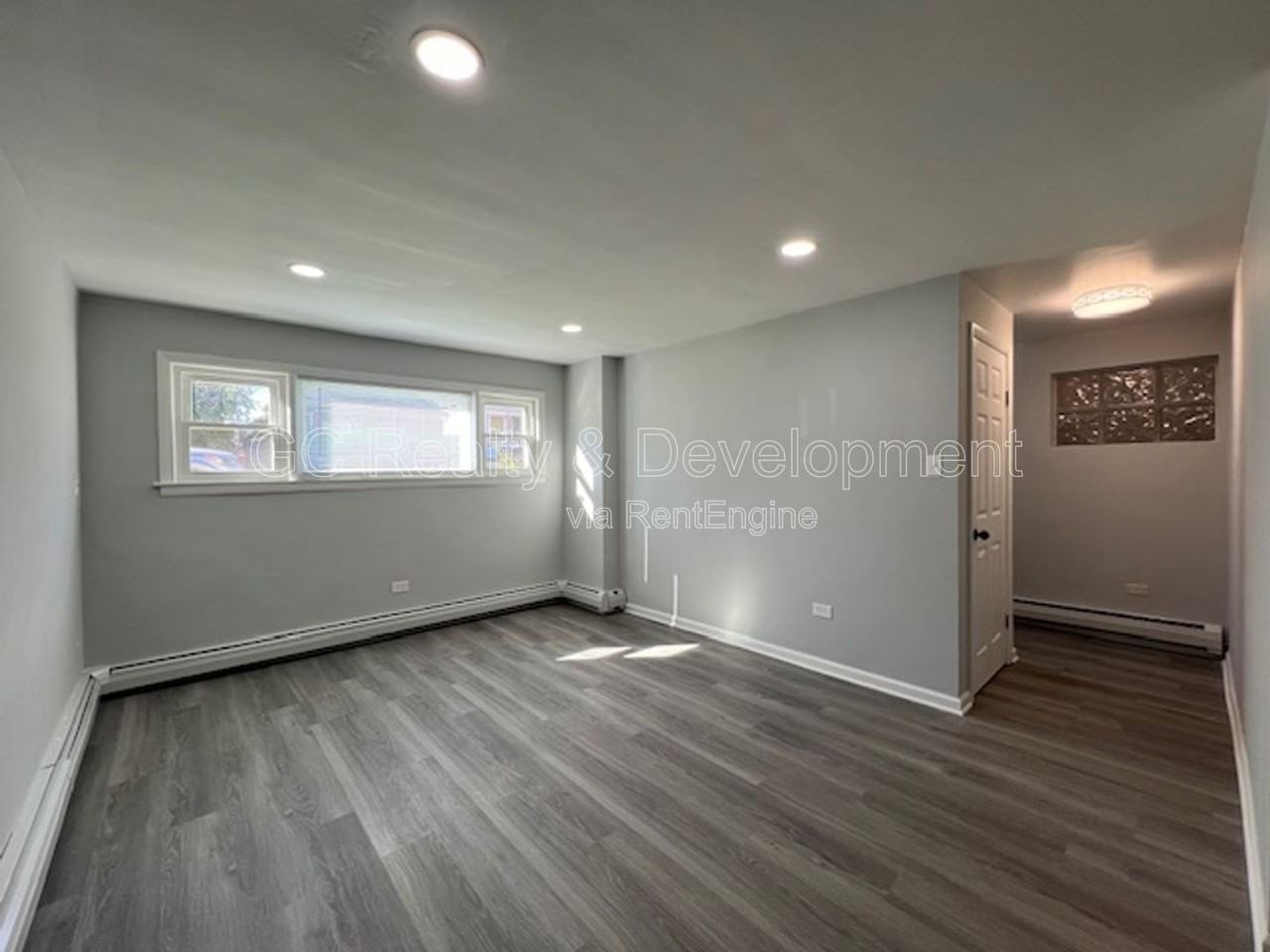 1233 Kenilworth Ave #1 - Photo 3 of 14