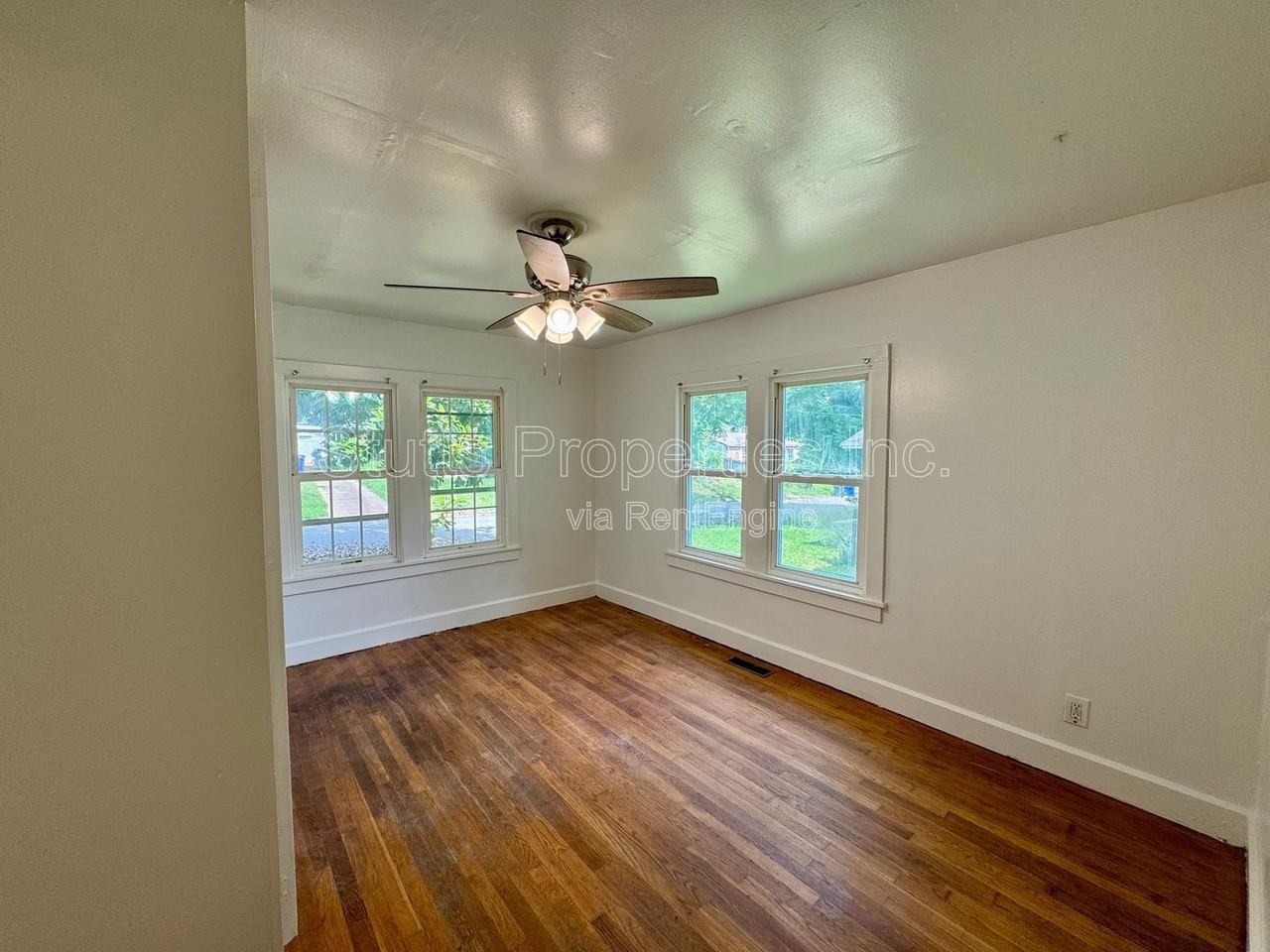 512 Trade St - Photo 6 of 9