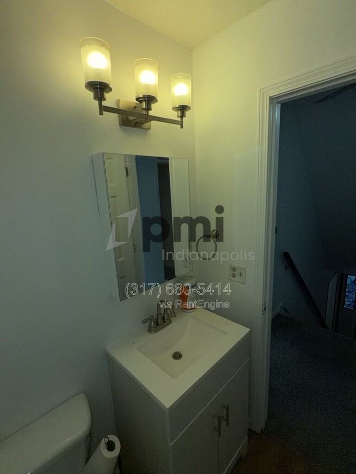 635 Phaeton Pl - Photo 6 of 50