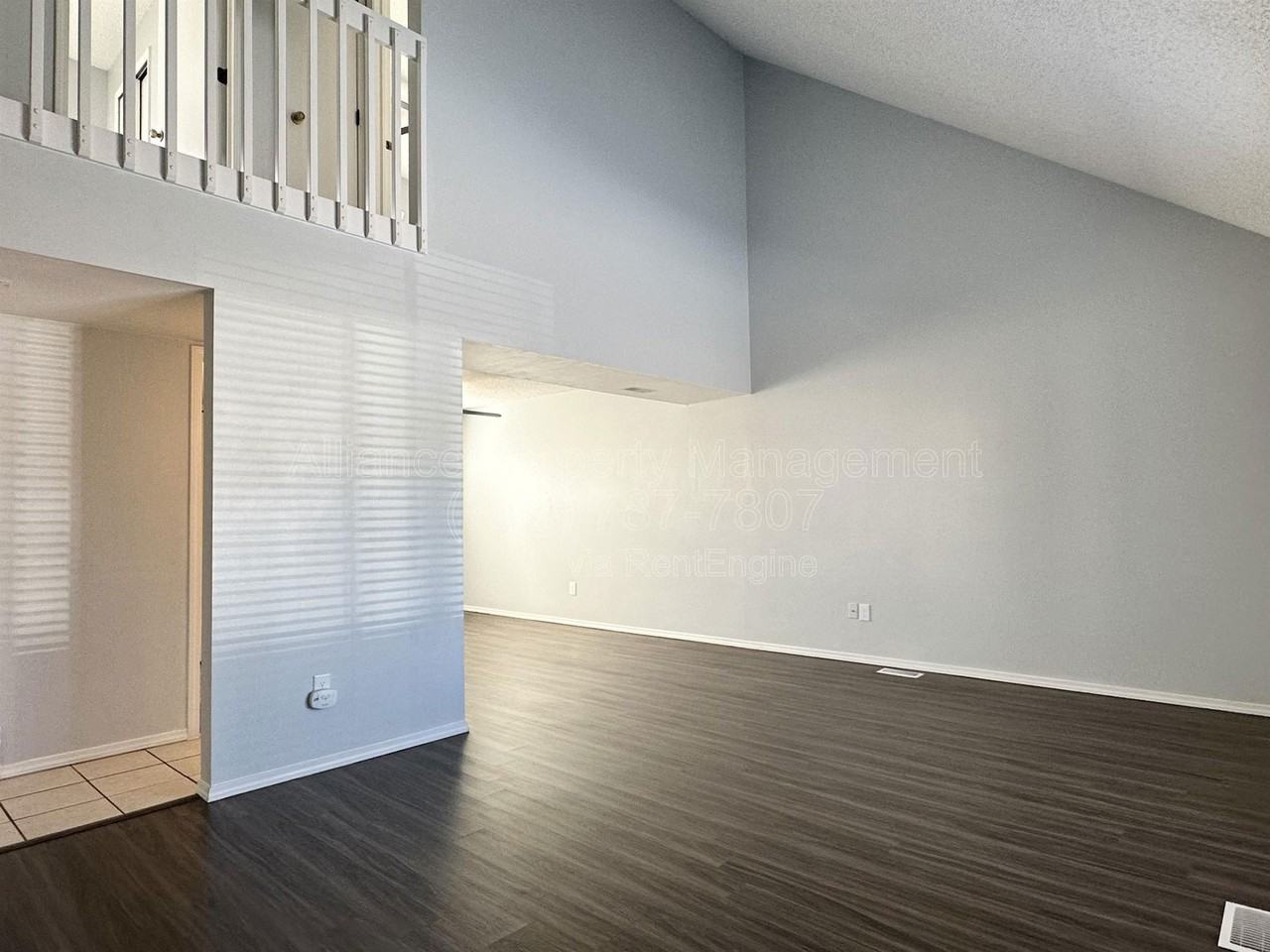 3465 Kirkwood Dr - Photo 2 of 42