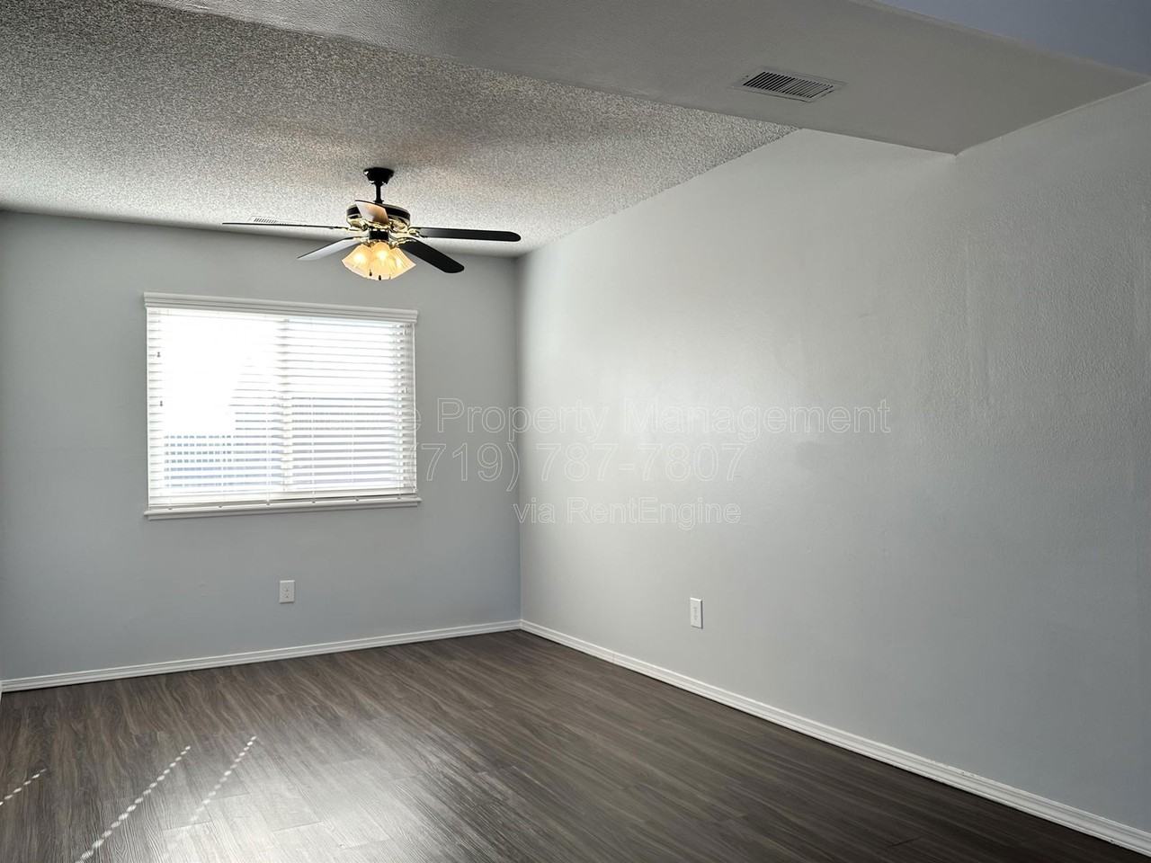 3465 Kirkwood Dr - Photo 6 of 42