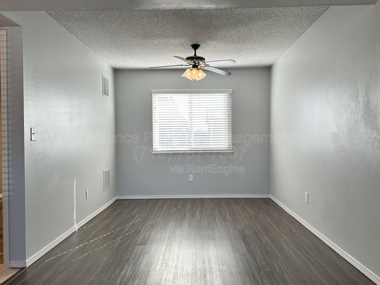 3465 Kirkwood Dr - Photo 7 of 42