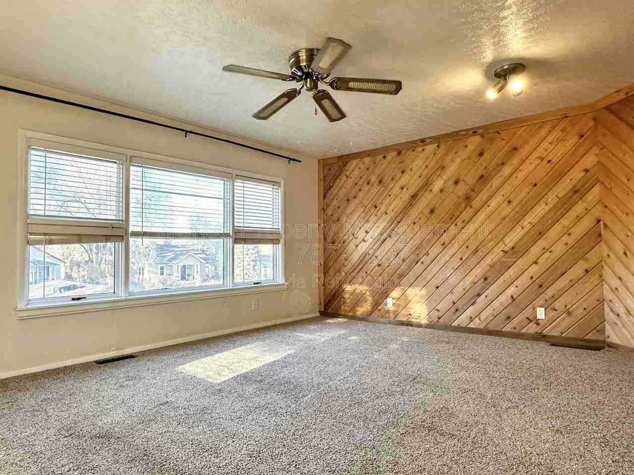 1804 Fenmoor Pl - Photo 6 of 13