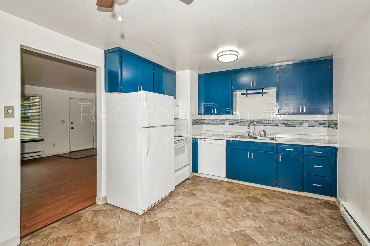 9019 112th St Sw - Photo 5 of 15