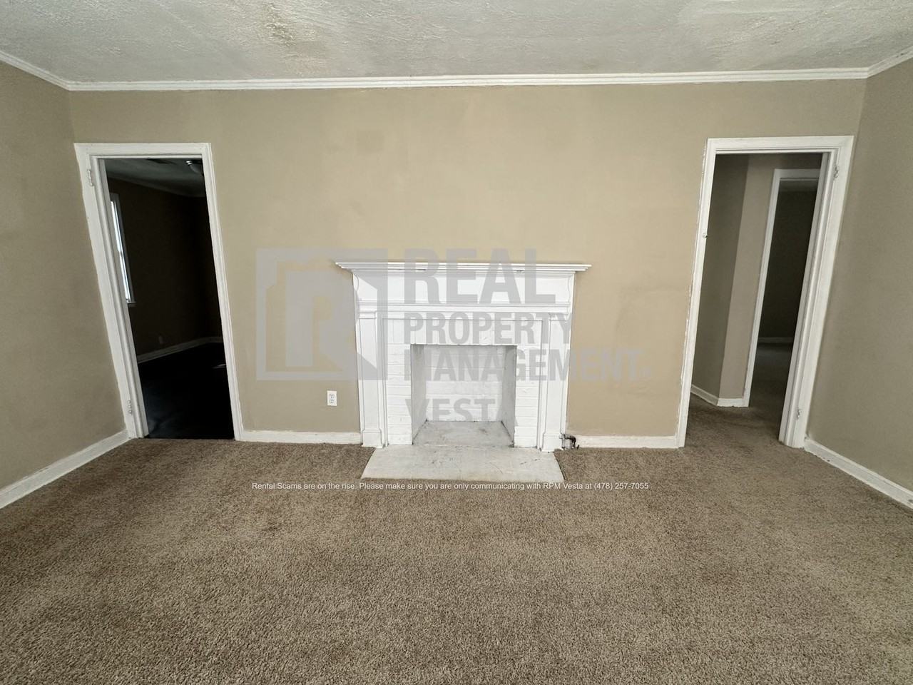 3346 Shaw Dr - Photo 3 of 12