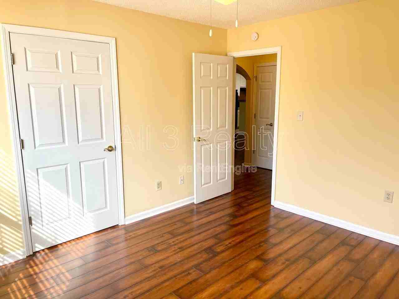 8192 Hynds Springs Ln - Photo 6 of 21