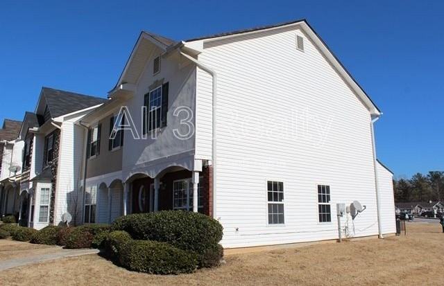 6098 Camden Forrest Dr - Photo 2 of 21