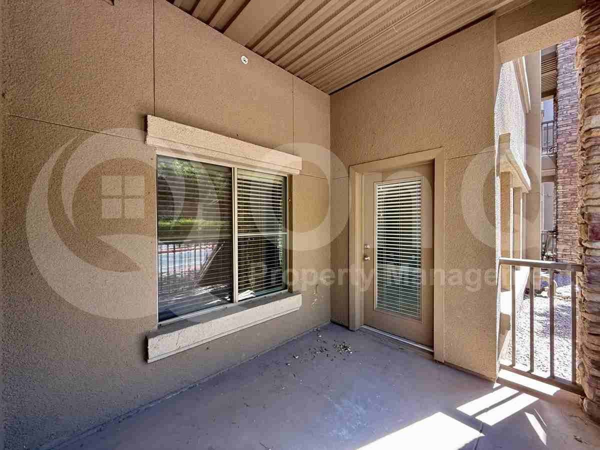 5450 E Deer Valley Dr #1006