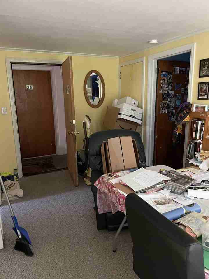 319 Evans St - Photo 6 of 20