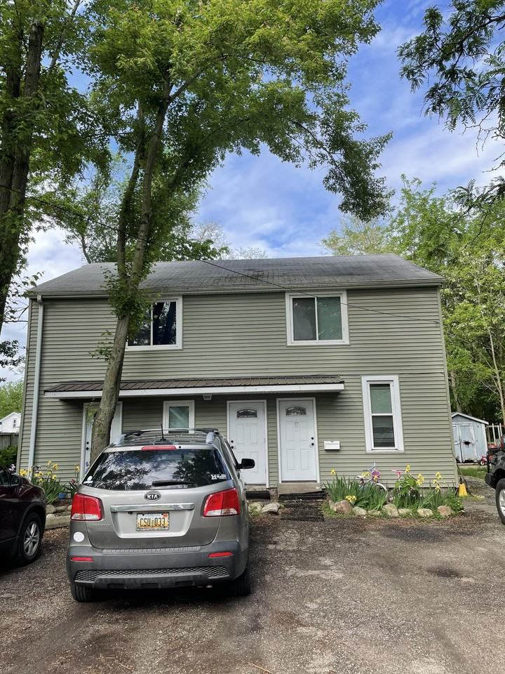 319 Evans St - Photo 6 of 20