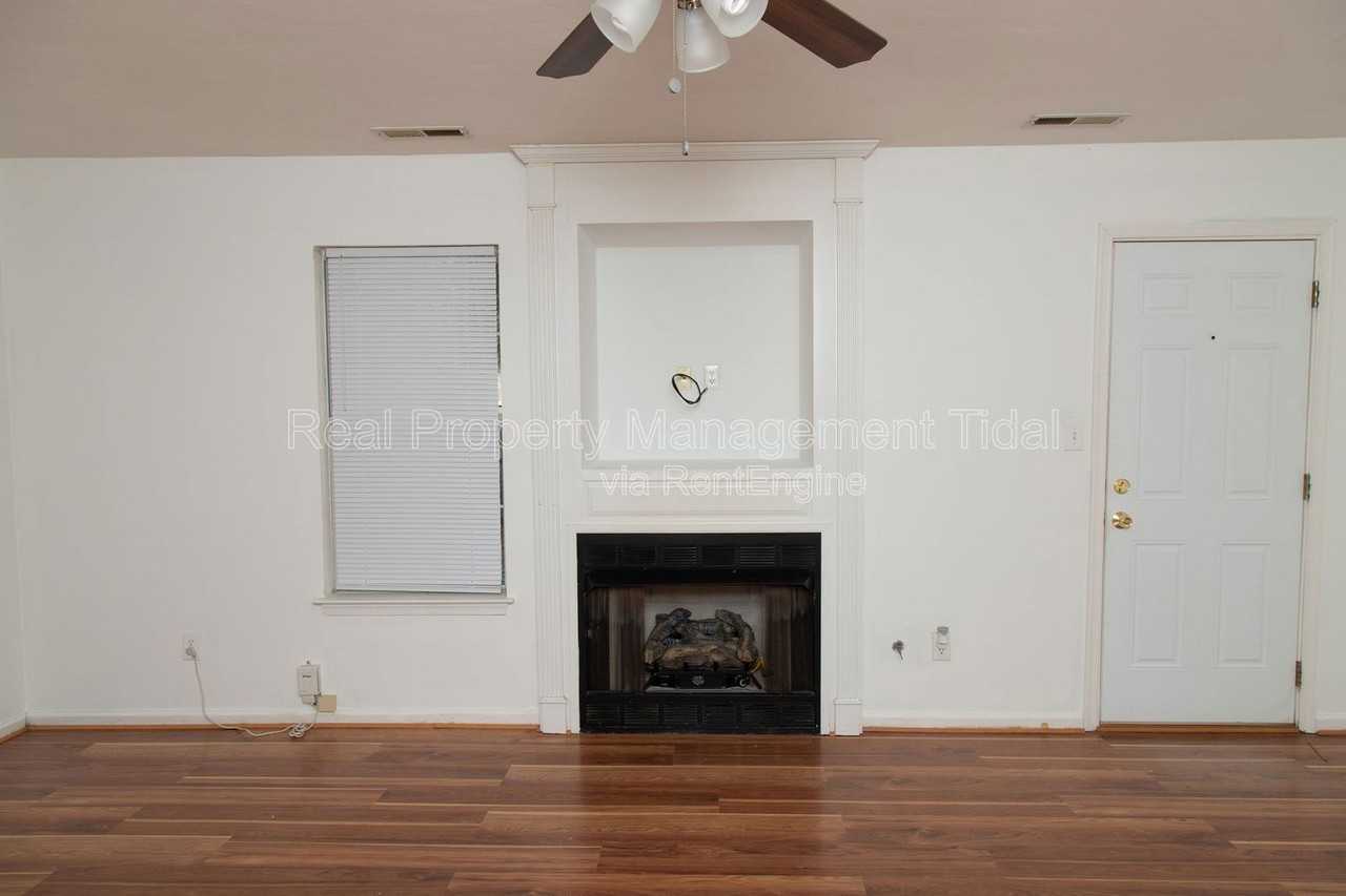 3940 Horse Run Gln - Photo 4 of 16