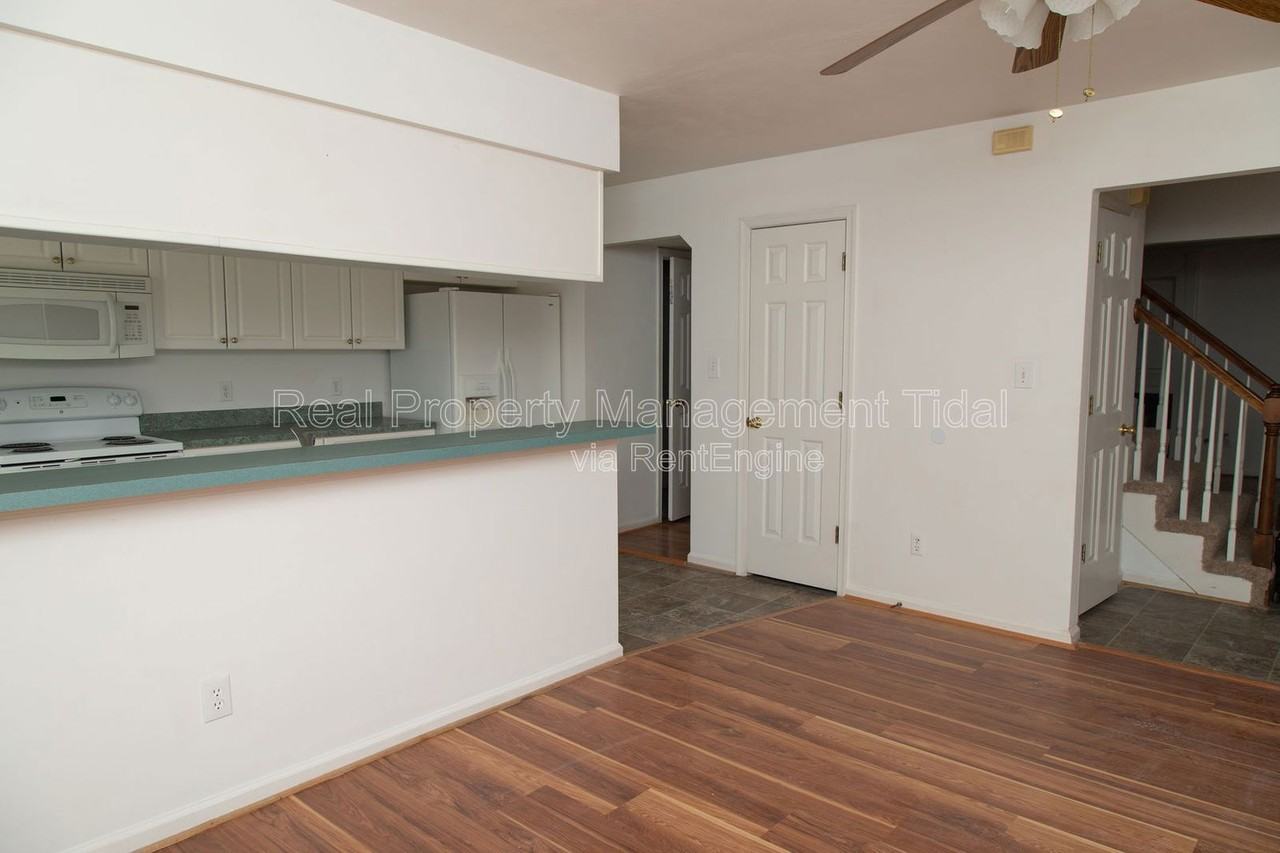 3940 Horse Run Gln - Photo 7 of 16