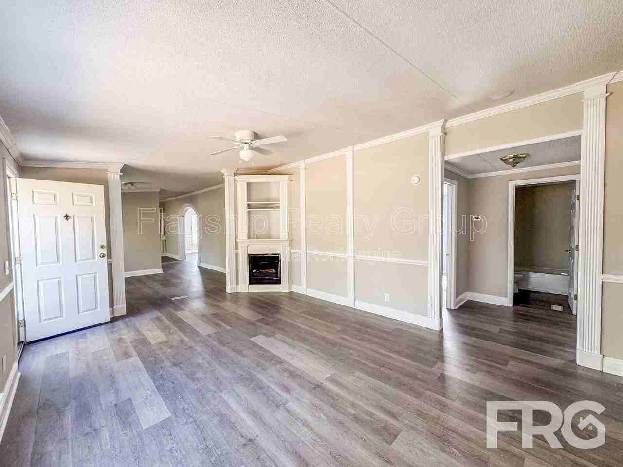 2057 Oakley Rd - Photo 5 of 35