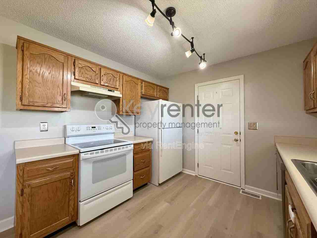 103 Cedar Tree Ln - Photo 5 of 18