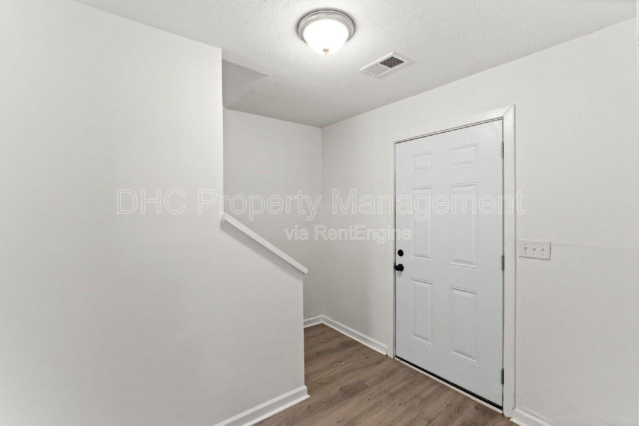 3510 Ashley Station Dr Sw - Photo 7 of 35