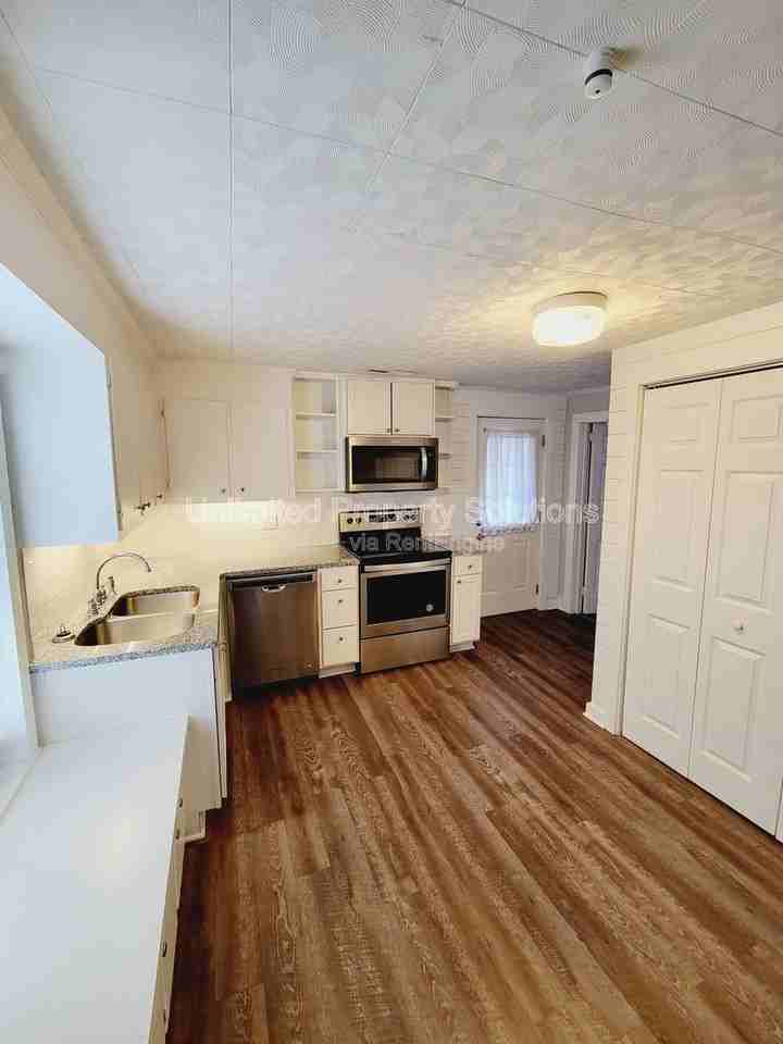 2410 Wrightsville Ave - Photo 5 of 22