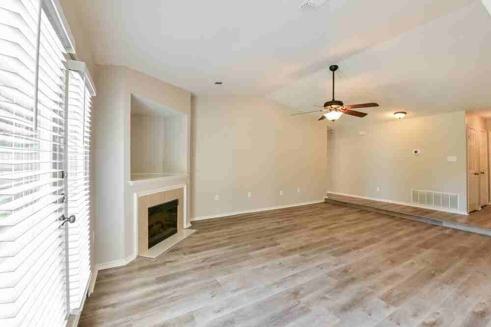 6437 Starnes Rd - Photo 4 of 16