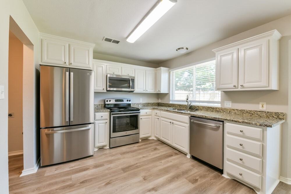 6437 Starnes Rd - Photo 7 of 16