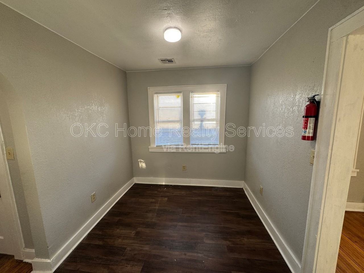 421 Nw 26th St #4 - Photo 5 of 11