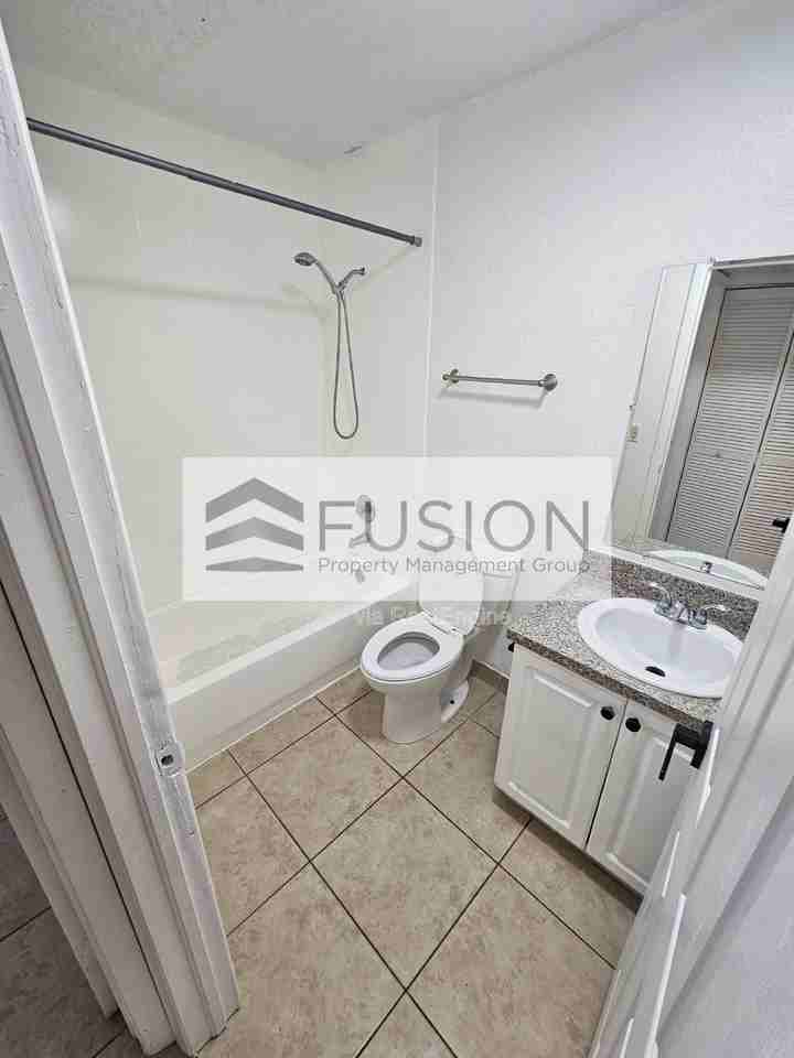 400 Nw 65th Ave #123 - Photo 7 of 9