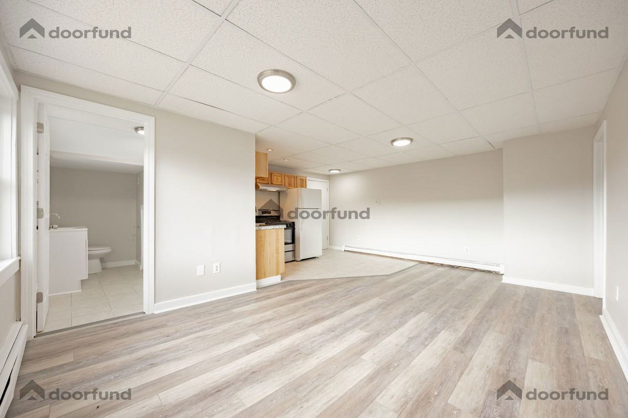 4 Balloon Lndg - Photo 6 of 26