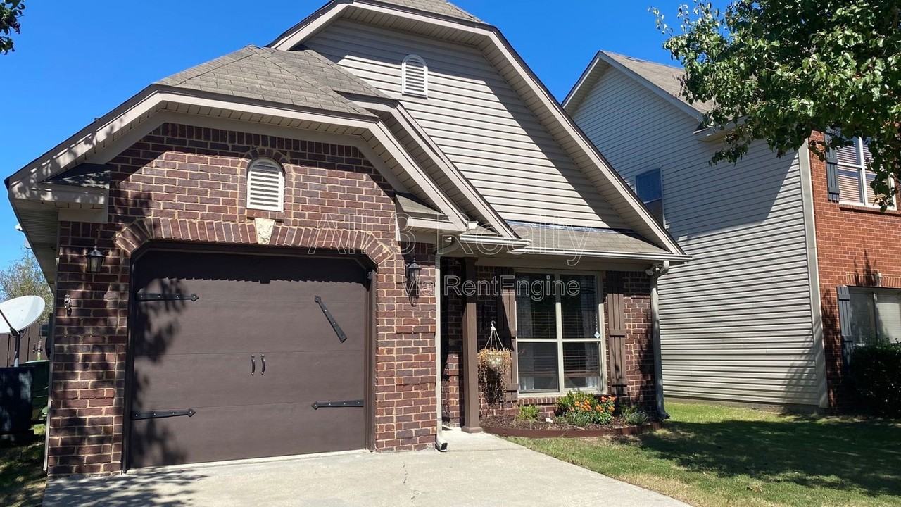 436 Park Lake Dr - Photo 3 of 28