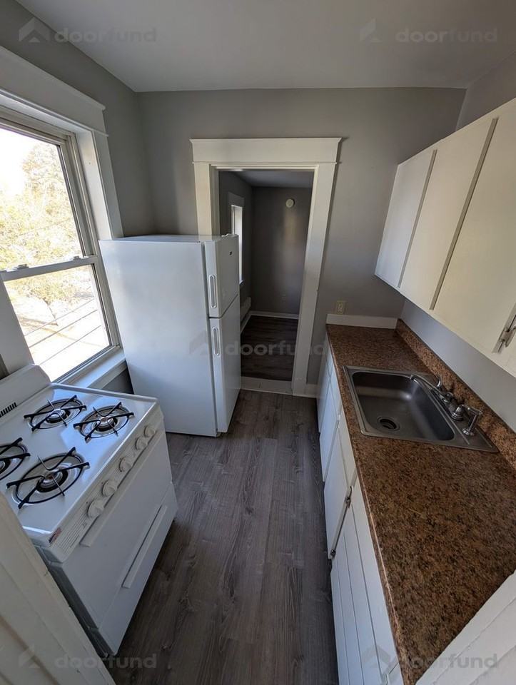 10 Arch St #10 - Photo 2 of 13