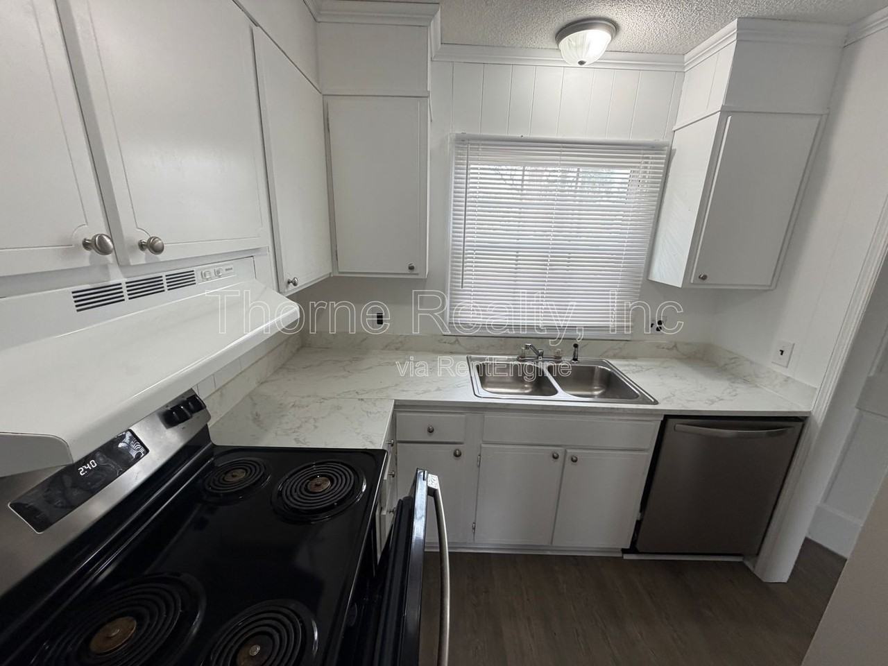 600 S Boddie St - Photo 4 of 14