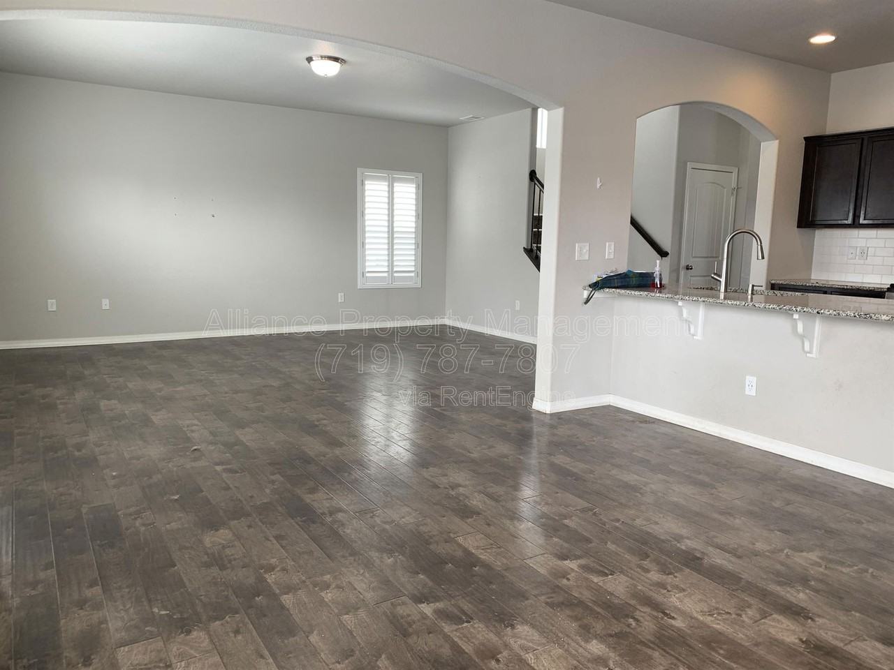 8885 Vanderwood Rd - Photo 5 of 45