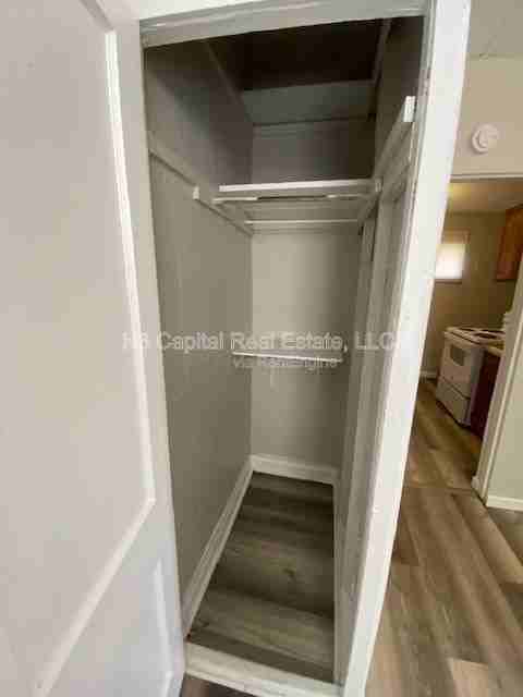 809 Greenwood St - Photo 7 of 10