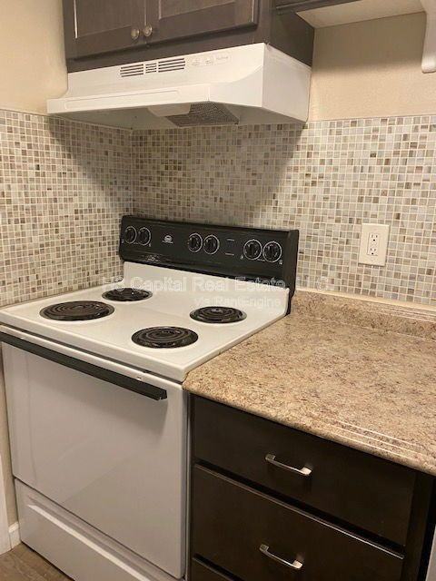 31 Rosehaven Dr #A - Photo 5 of 8