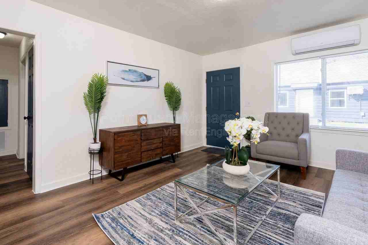 709 Sylvan Ln #709S - Photo 6 of 23