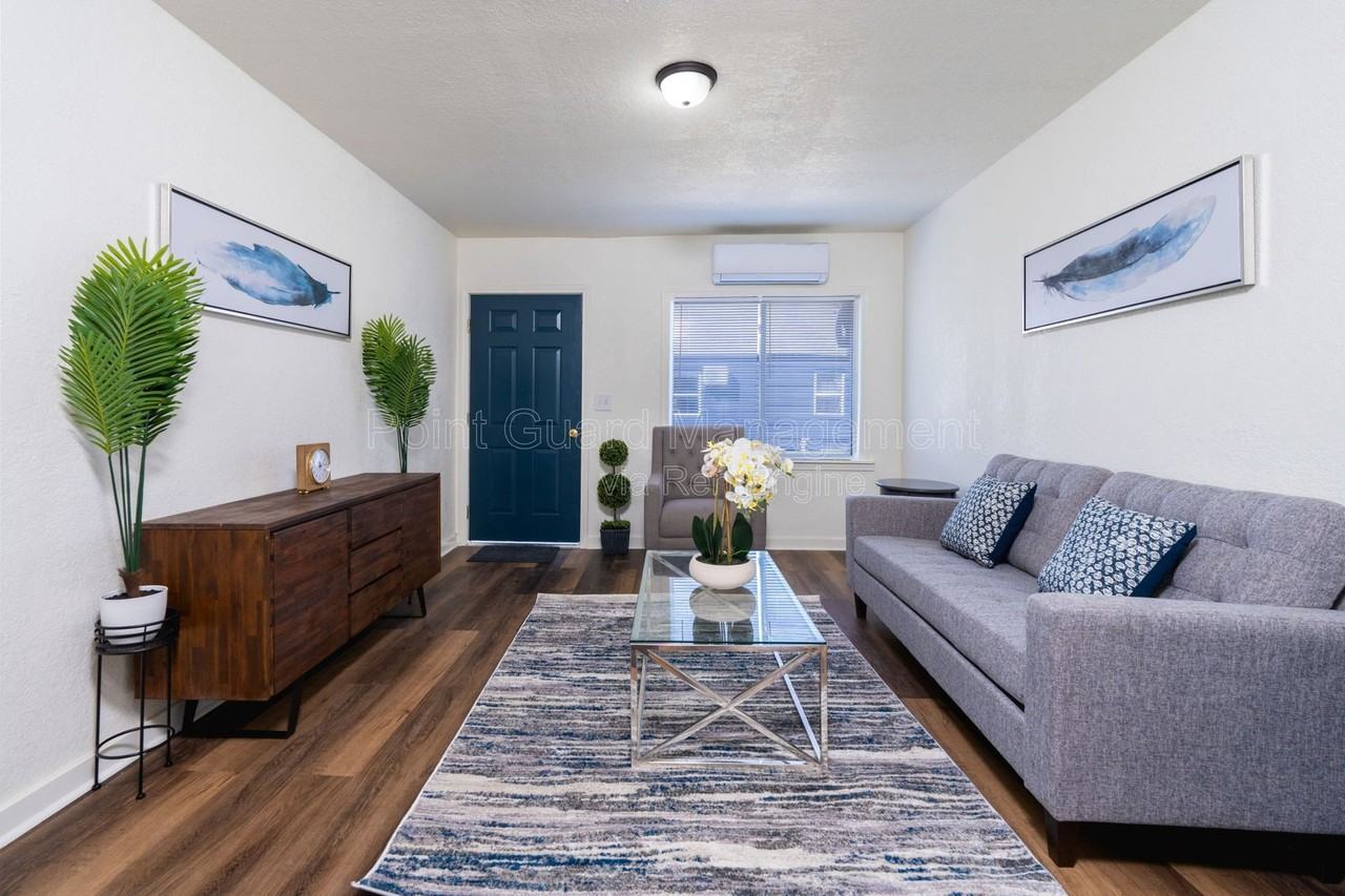 709 Sylvan Ln #709S - Photo 7 of 23