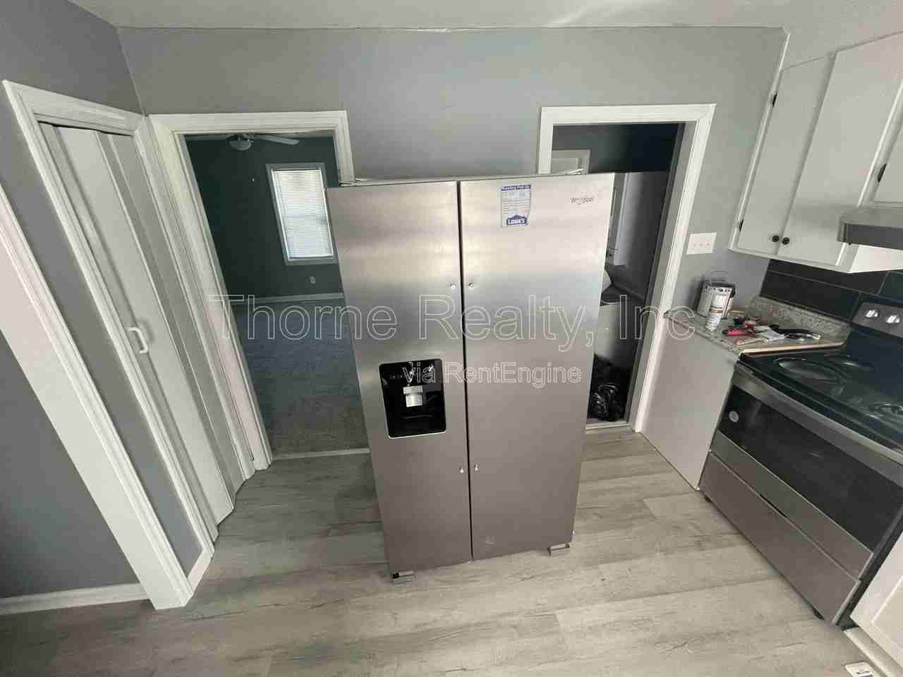 1404 Forest St - Photo 6 of 12