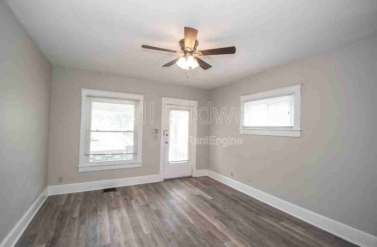 1541 E Ohio St - Photo 5 of 30