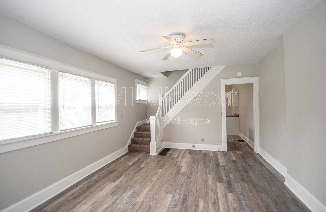 1541 E Ohio St - Photo 7 of 30