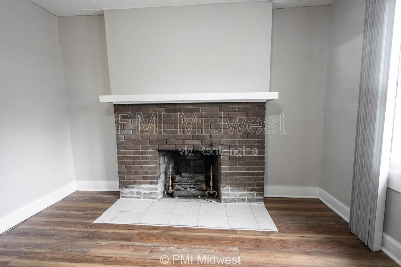 281 N Mount St - Photo 7 of 29