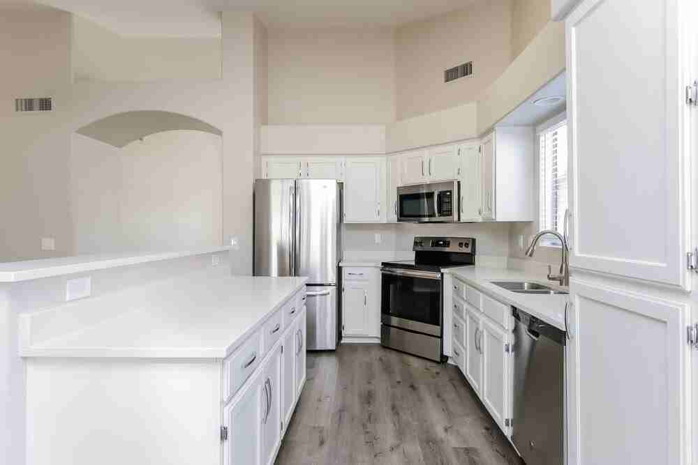 6236 E Colby St - Photo 7 of 16