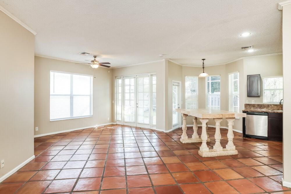 12292 Sunset Point Ln - Photo 3 of 16