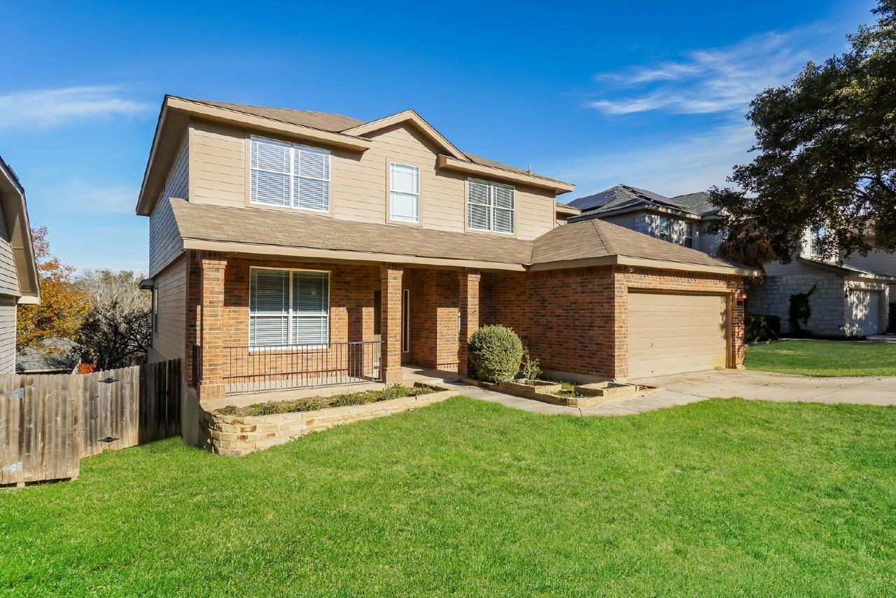 17027 Darien Wing - Photo 2 of 21