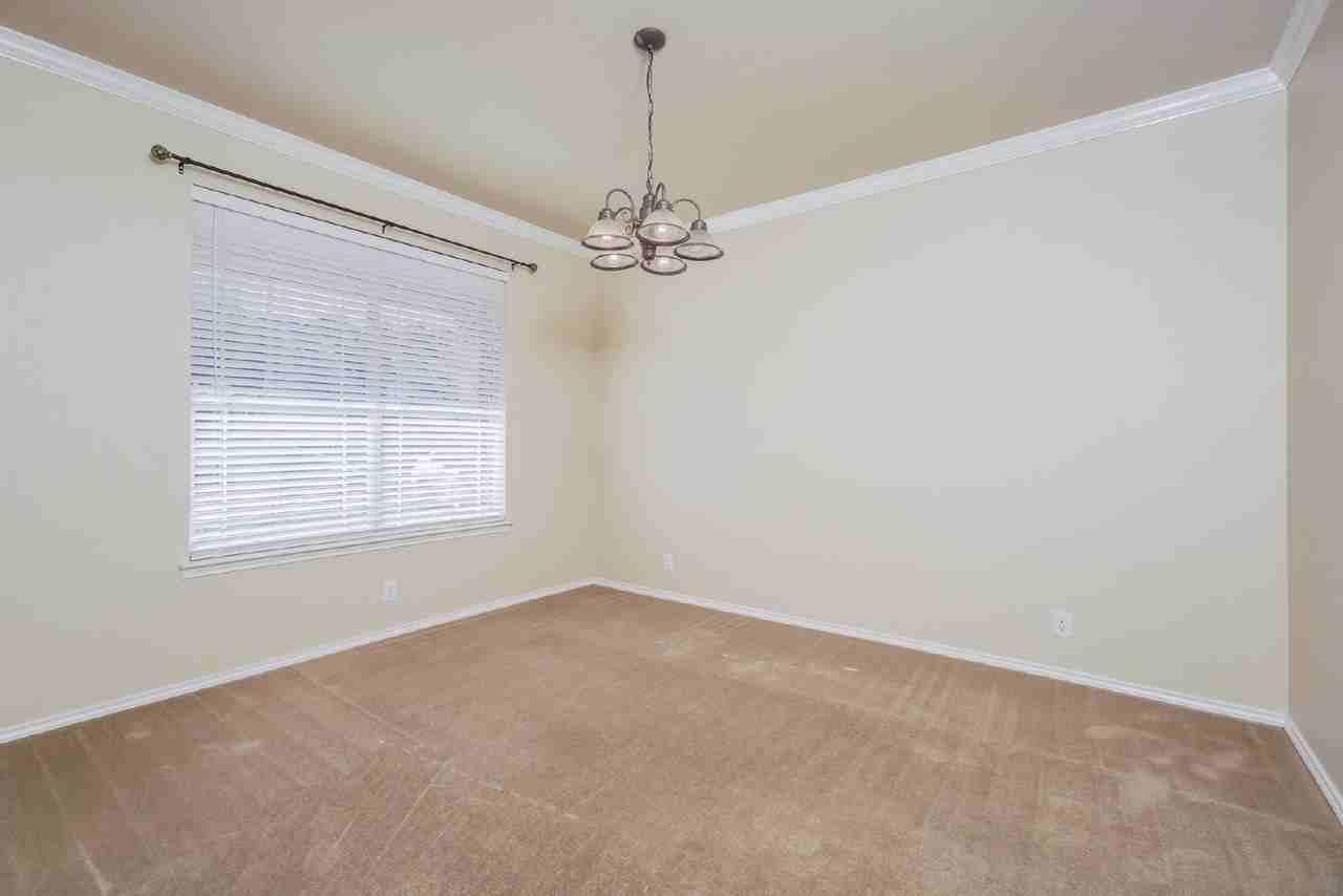 17027 Darien Wing - Photo 6 of 21