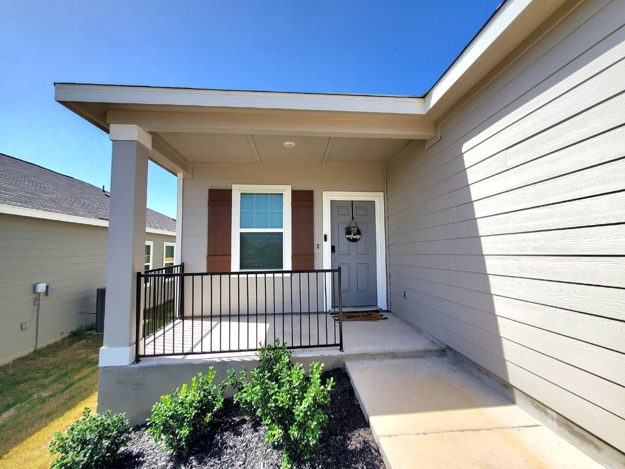 12511 Antilia - Photo 2 of 26