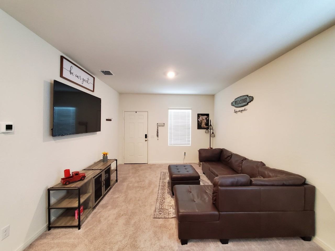 12511 Antilia - Photo 3 of 26