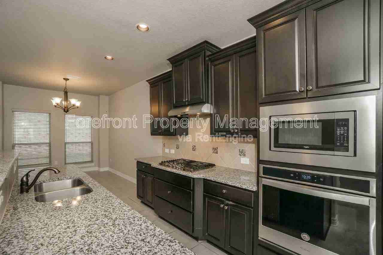 18810 Edwards Edge - Photo 6 of 21