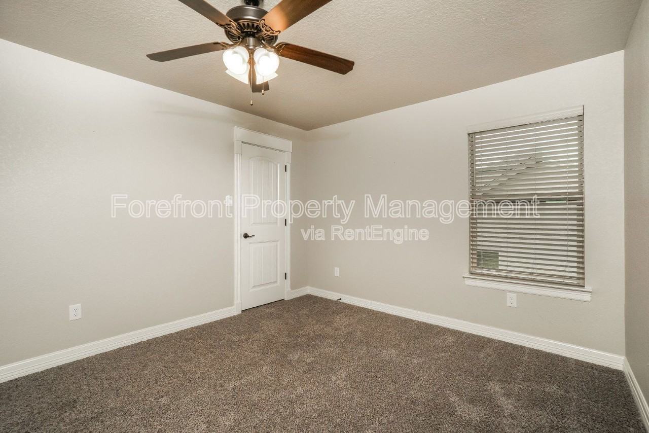 18810 Edwards Edge - Photo 7 of 21