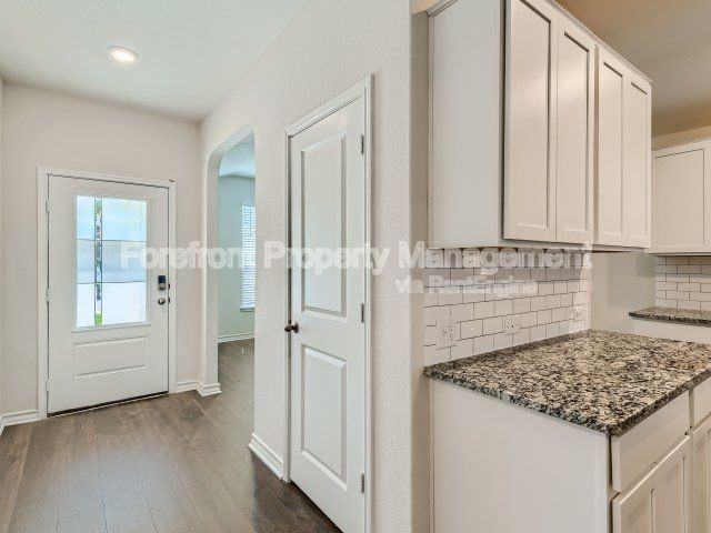 1725 Rocky Rise - Photo 4 of 28