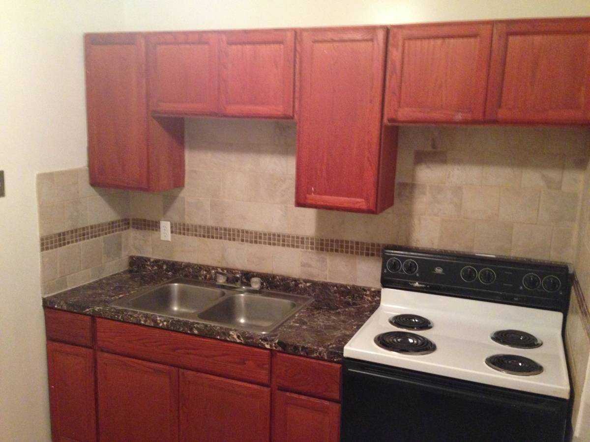 $500 OFF ON 1ST MONTH RENT!! $99.00 APPLICATION FEE!! ONLY ONE LEFT HURRY!! - Photo 2 of 20