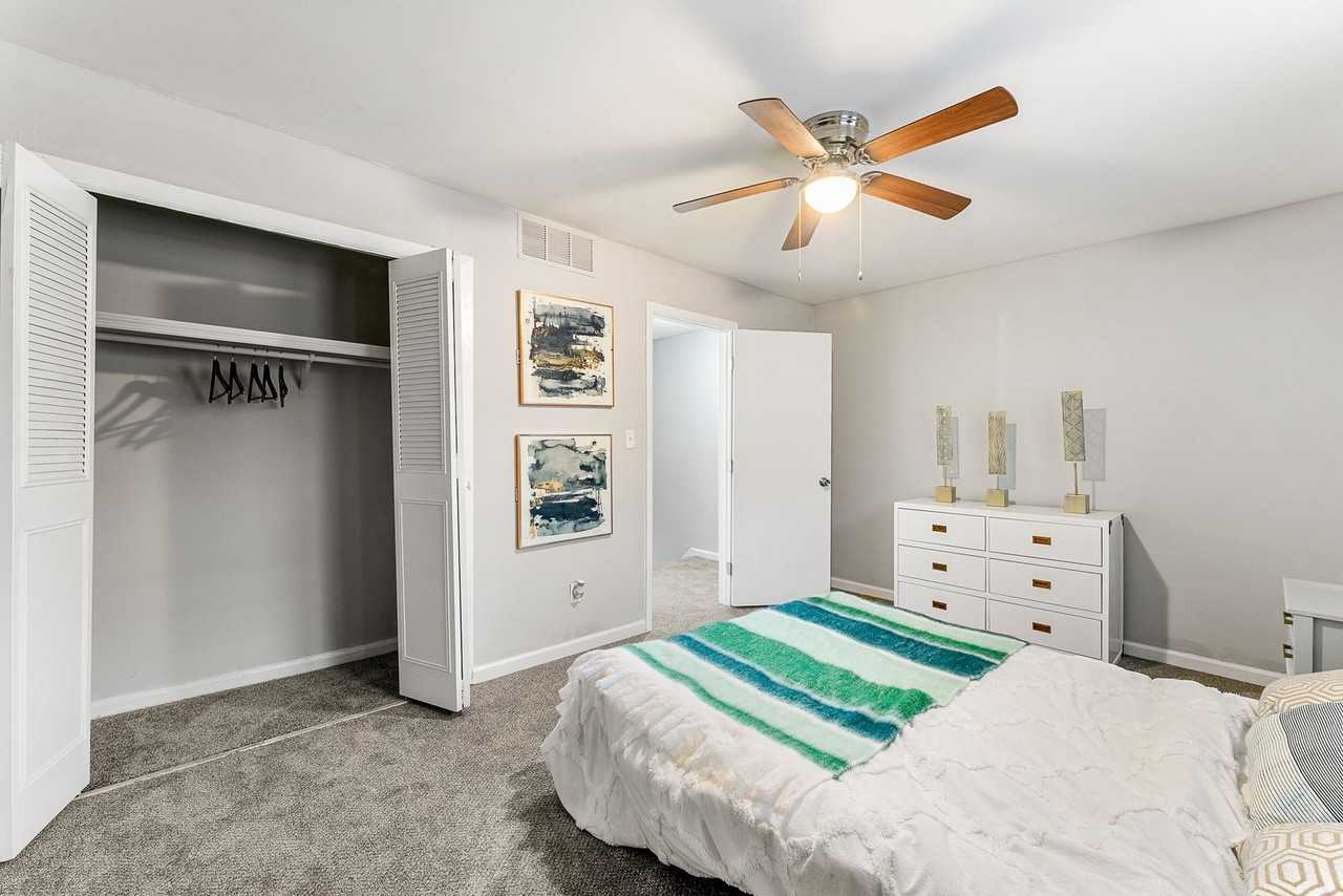 $500 OFF ON 1ST MONTH RENT!! $99.00 APPLICATION FEE!! ONLY ONE LEFT HURRY!! - Photo 4 of 20